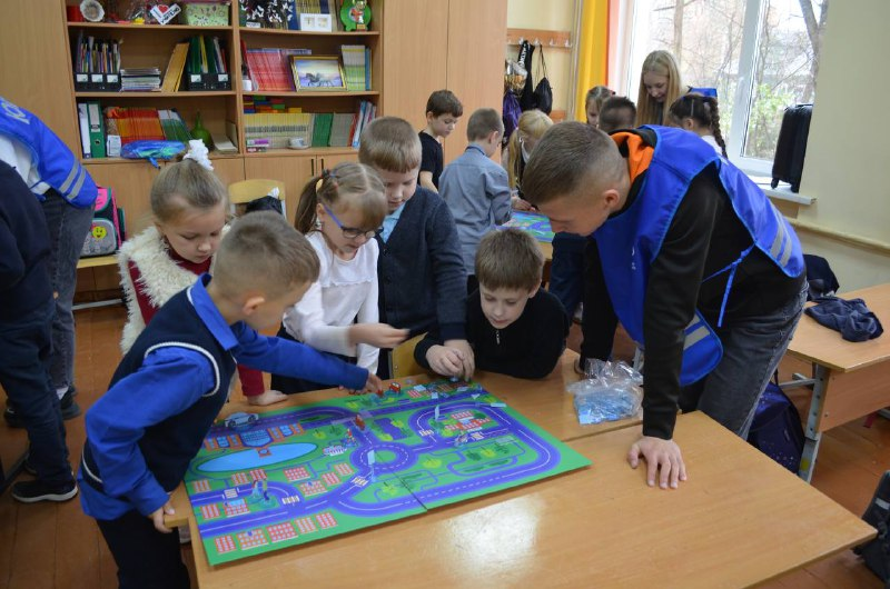 В Новгородской области всероссийский образовательный проект «Наставник ЮИД» вовлечет около 200 детей в деятельность ЮИДовского движения